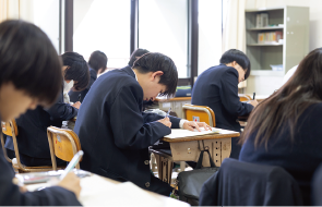 学びなおし＋体験授業が社会を生き抜く力になる